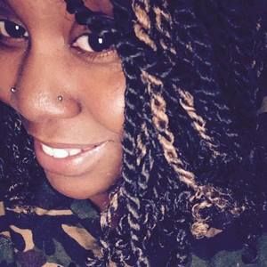 Meet your Posher, Nycole