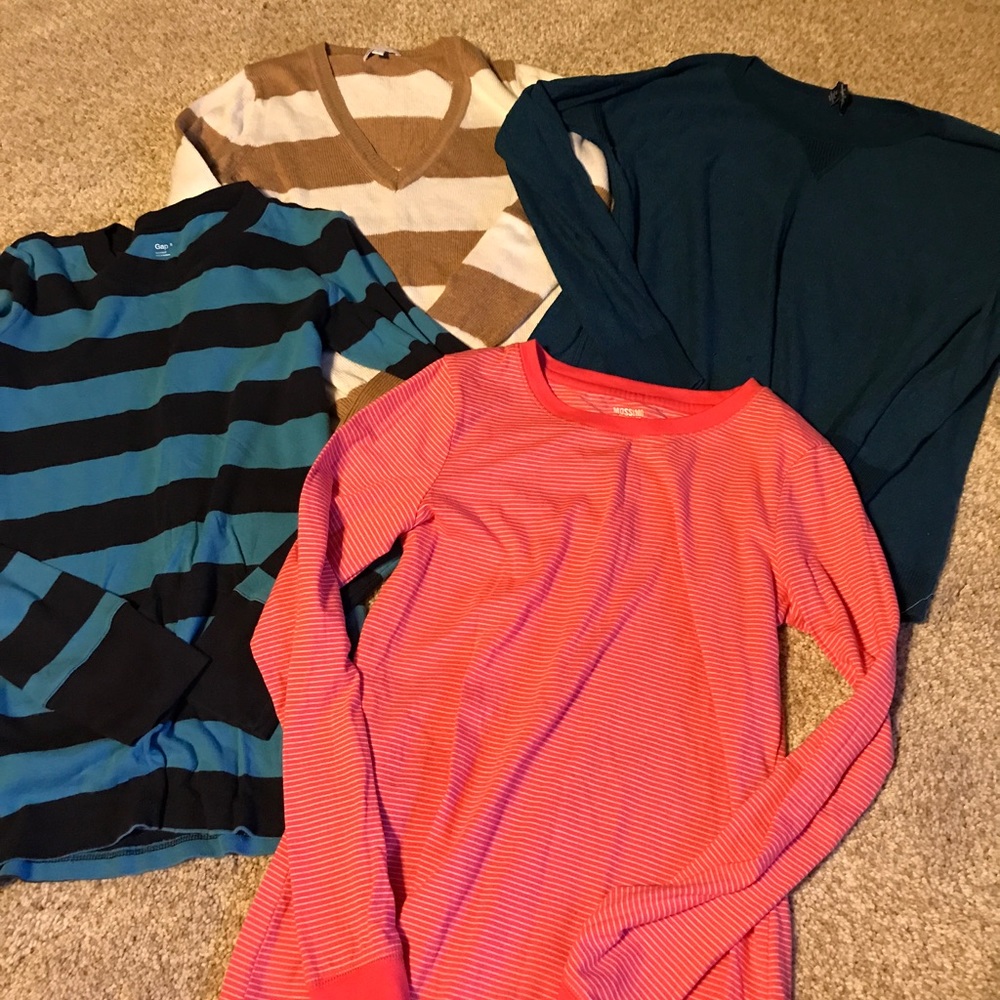 Women's size small long sleeve shirt Bundle