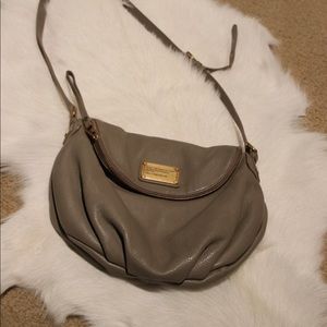 Marc Jacobs late Natasha Cross body bag in taupe