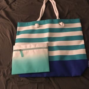 Brand new beach bag with pouch