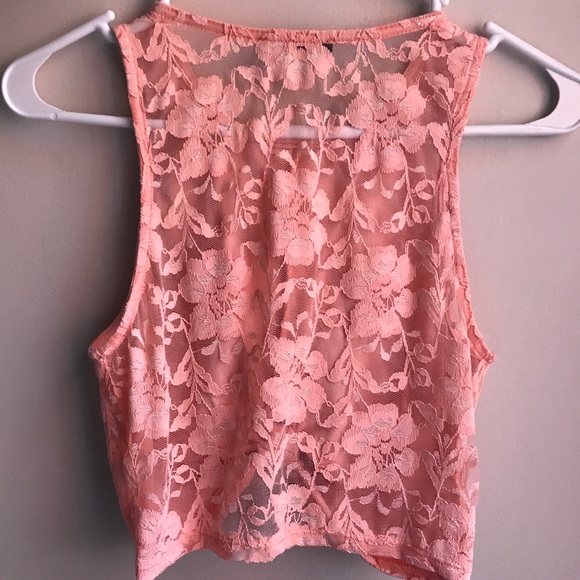Pink soft lace crop top - Picture 2 of 4