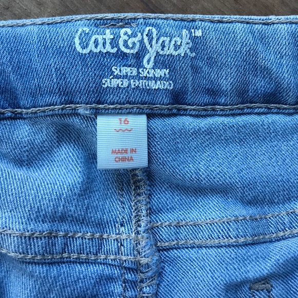 ON SALE NOW—Cat & Jack jeans - Picture 4 of 5