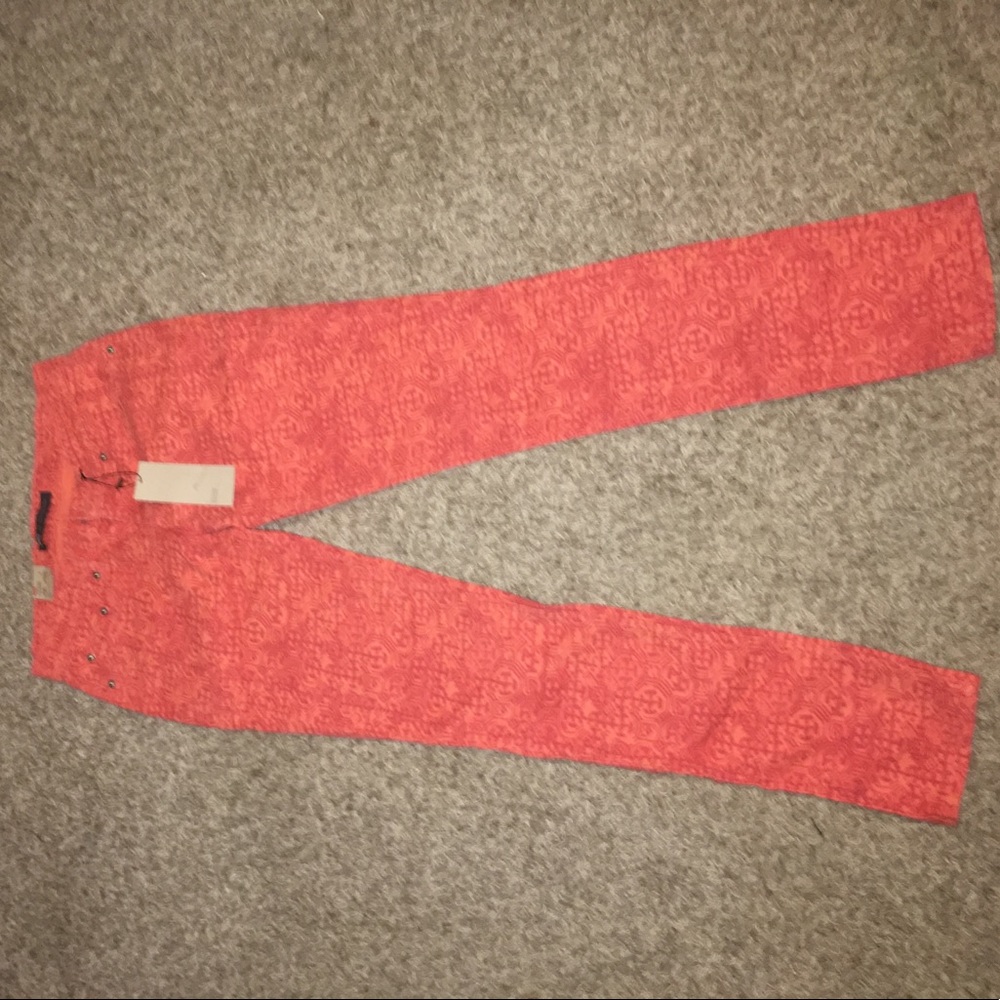 Patterned skinny jeans