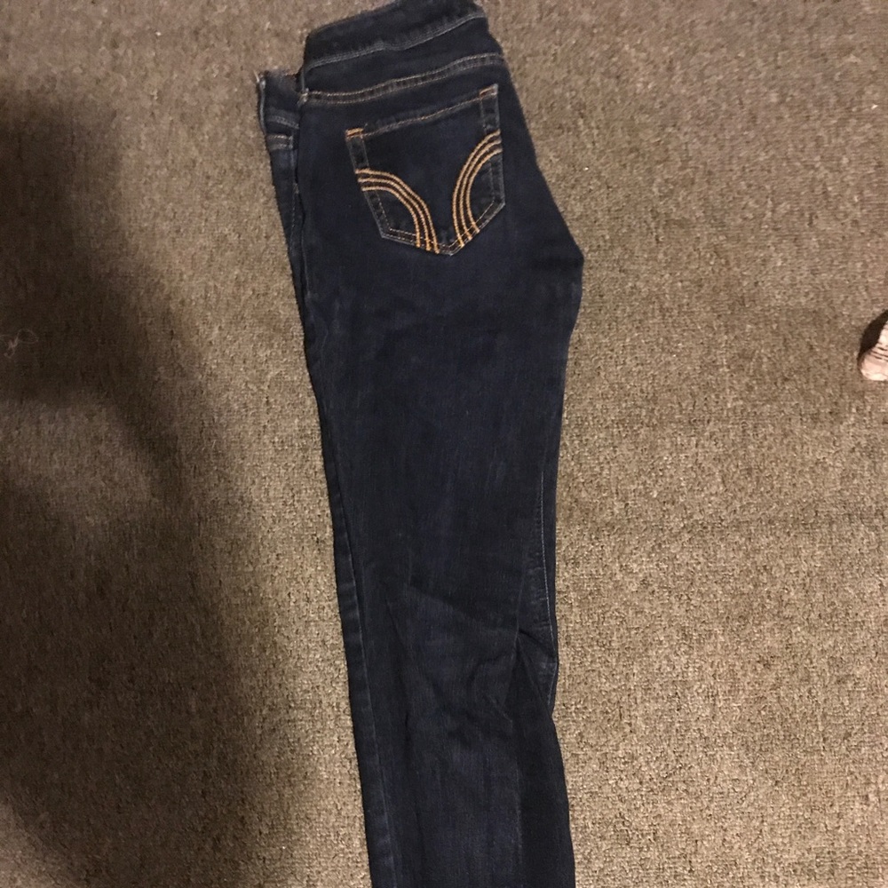 Dark wash hollister skinny jeans