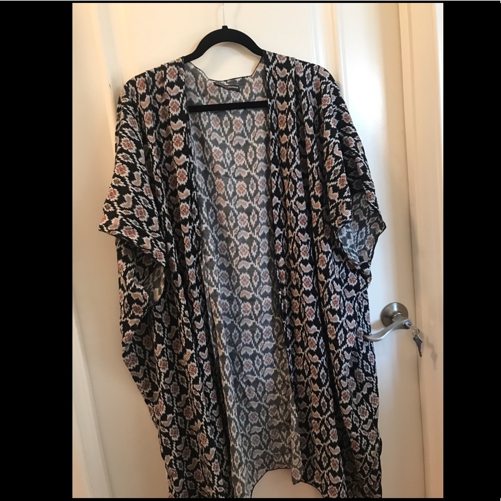 Brandy Melville Kimono
