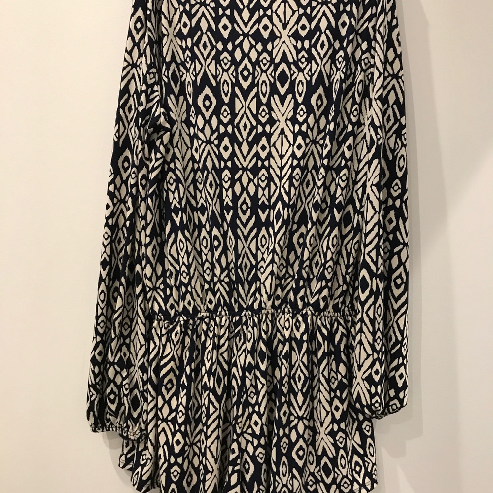 Long Sleeve Patterned Romper - image 2