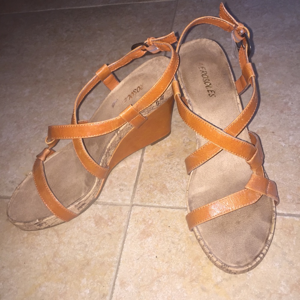 Cute aerosoles wedges ! Size 10