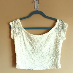 Abercrombie & Fitch off the shoulder lace crop top