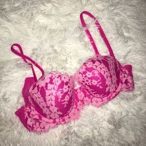 BRAND NEW VS bra