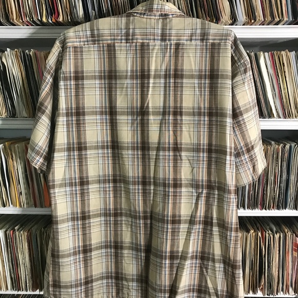 Super thin and soft JC Penney button down shirt - Picture 3 of 6