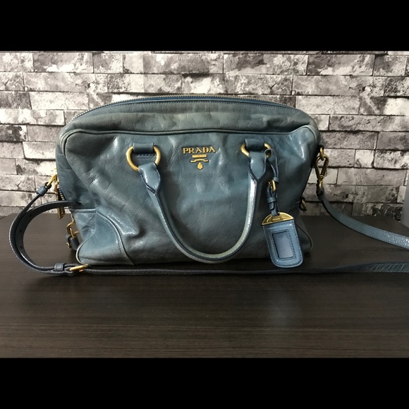 Prada travel bag / shoulder bag .. 100% authentic - Picture 2 of 15