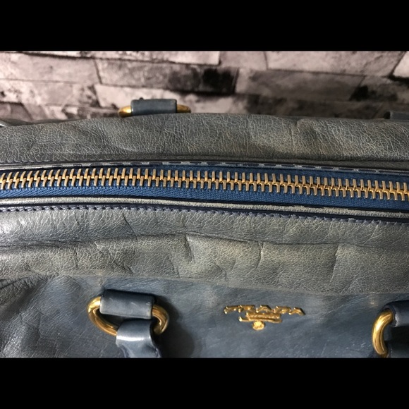 Prada travel bag / shoulder bag .. 100% authentic - Picture 5 of 15
