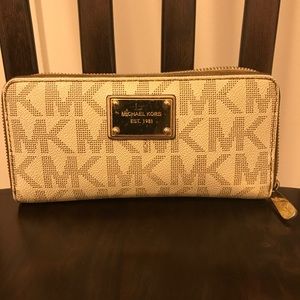 Authentic MK Continental Wallet