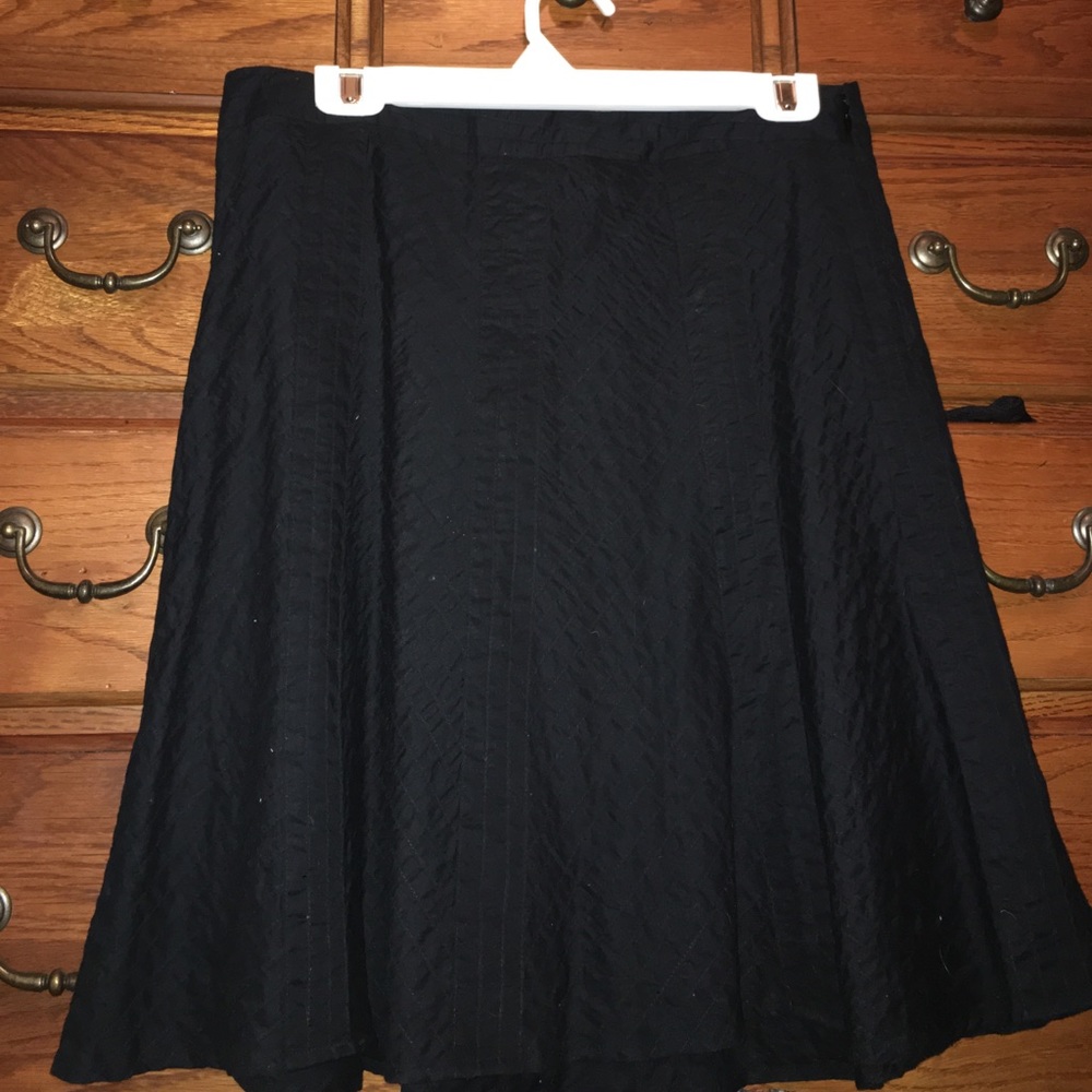 Gap skirt