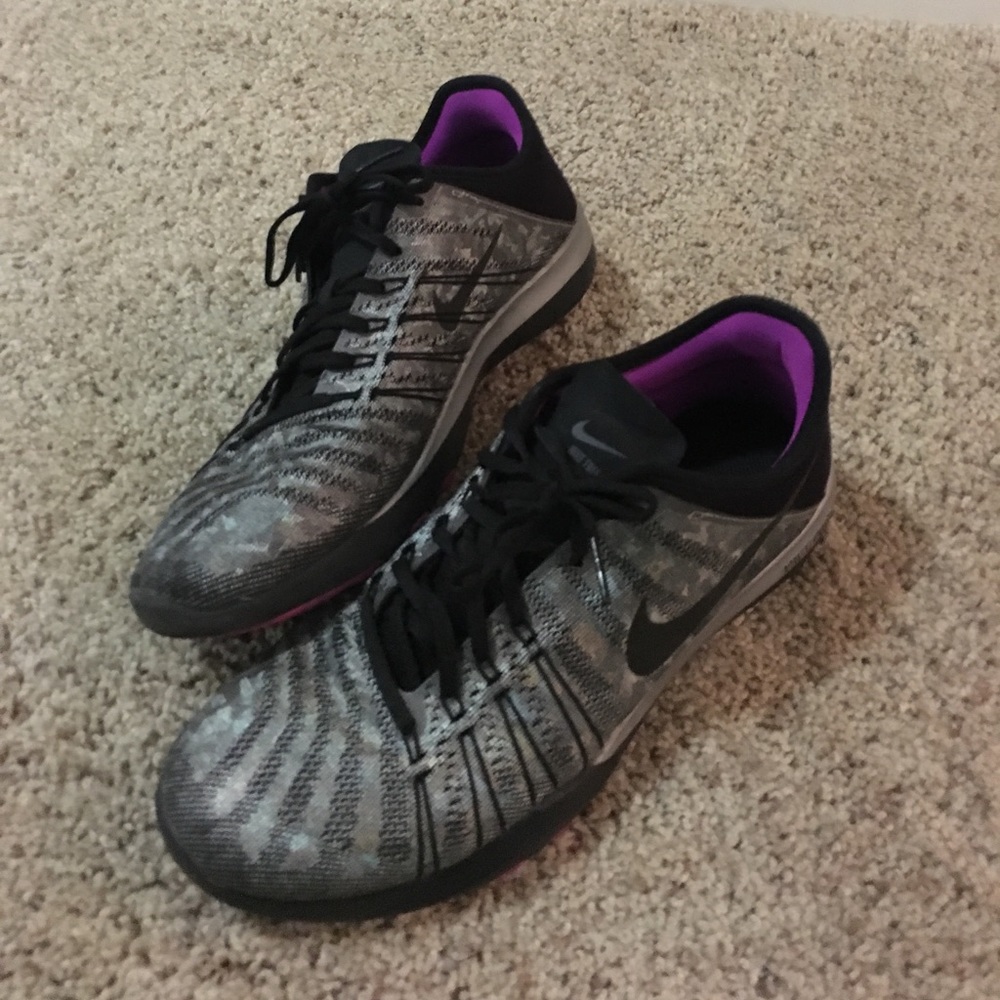 Nike Free TR 6 training shoes