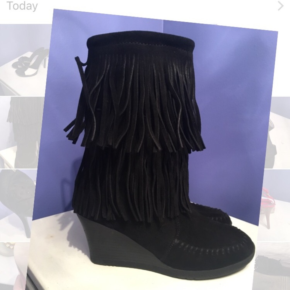 Black Moccasin Minnetonka wedge boots with fringe