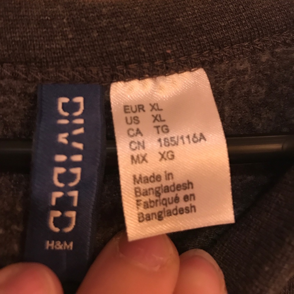 Sweatshirt - Picture 2 of 3