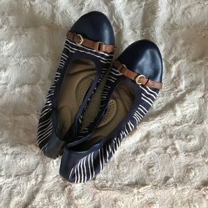 Navy, white ballet flats with cognac accent