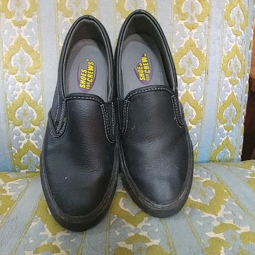 Nonslip comfy work shoes