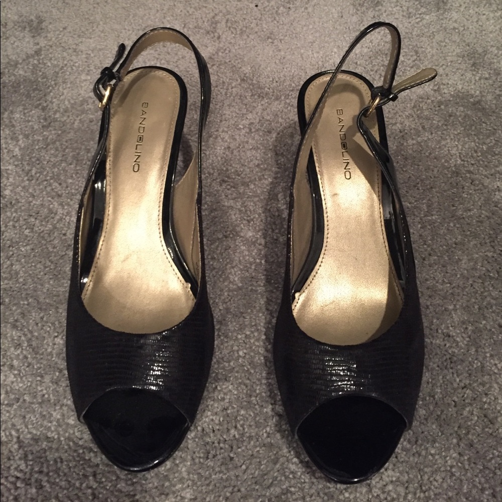 Black shiny heels