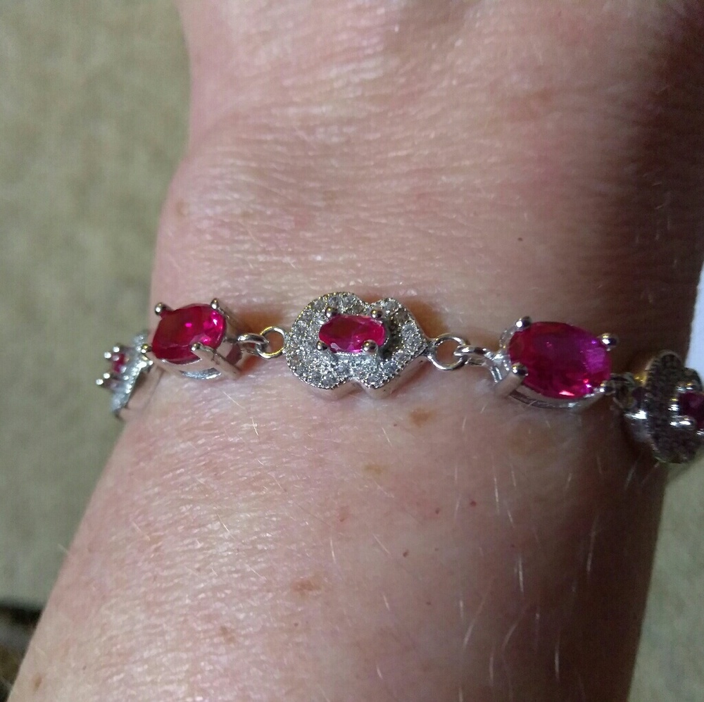 LUXURY LINE WHOLESALE TENNIS BRACELET.🌼 - Picture 4 of 8