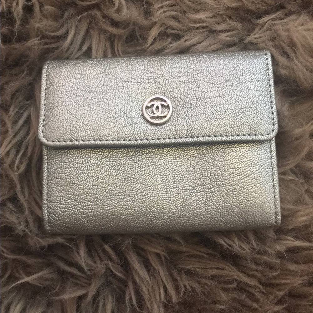 CHANEL wallet