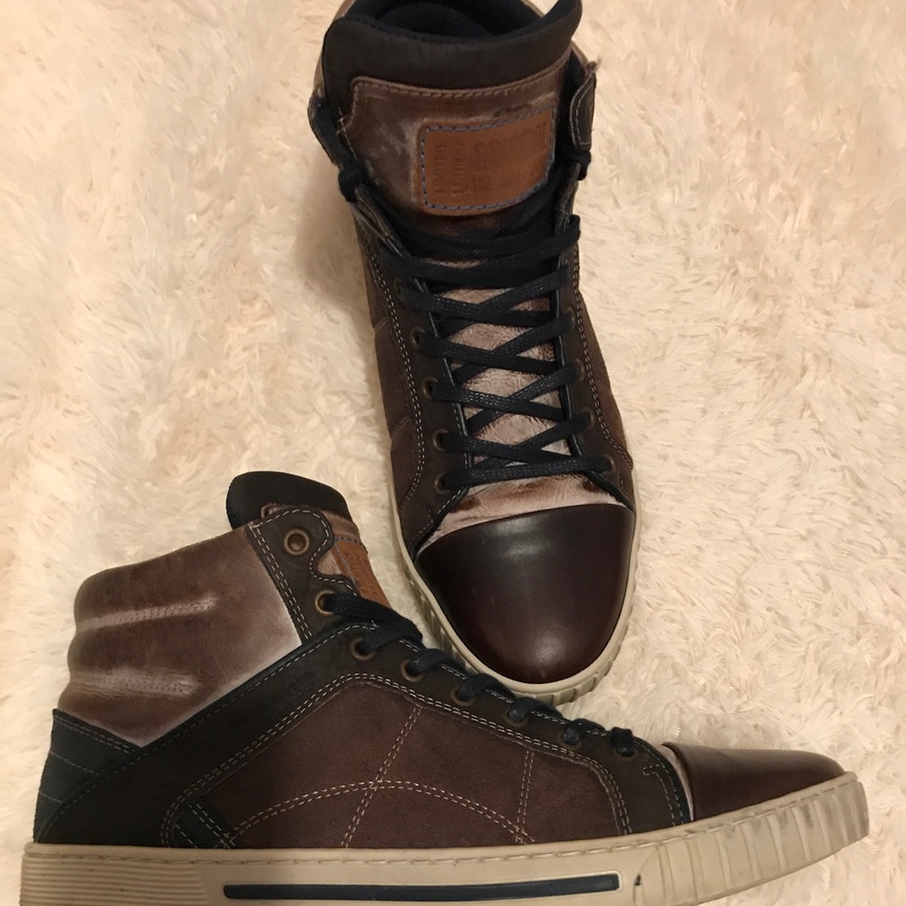 Limited Edition Bull Boxer Sneakers