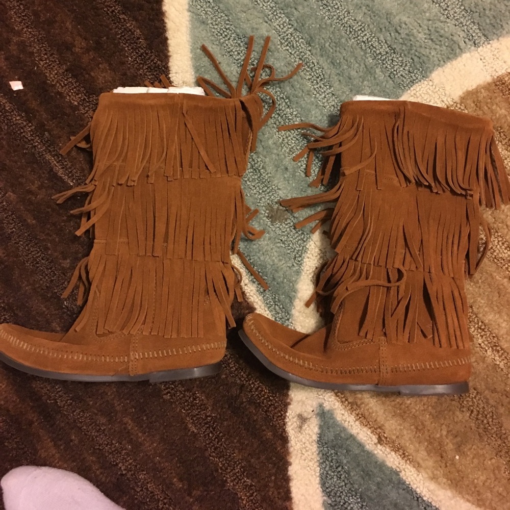Minnetonka Fringe Boots
