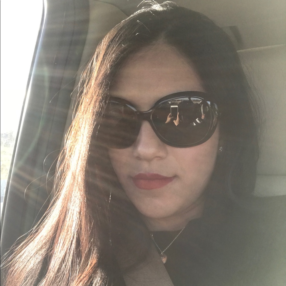 Meet your Posher, Marci