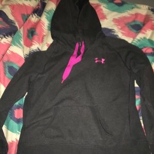 Under Armour sweatshirt