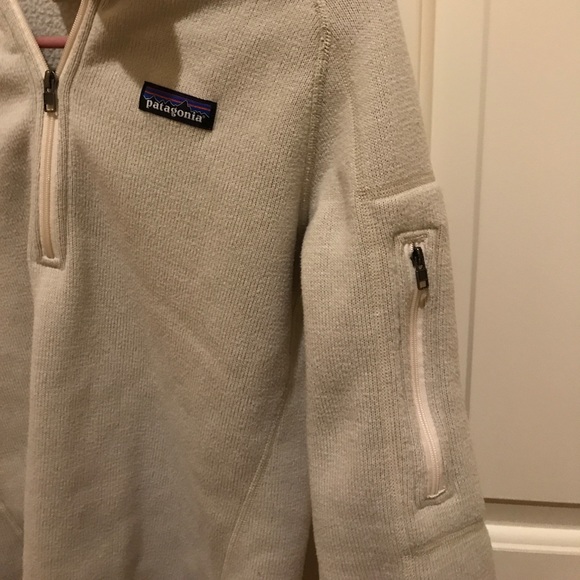 patagonia 1/2 zip size S - Picture 3 of 4