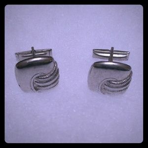Cufflinks