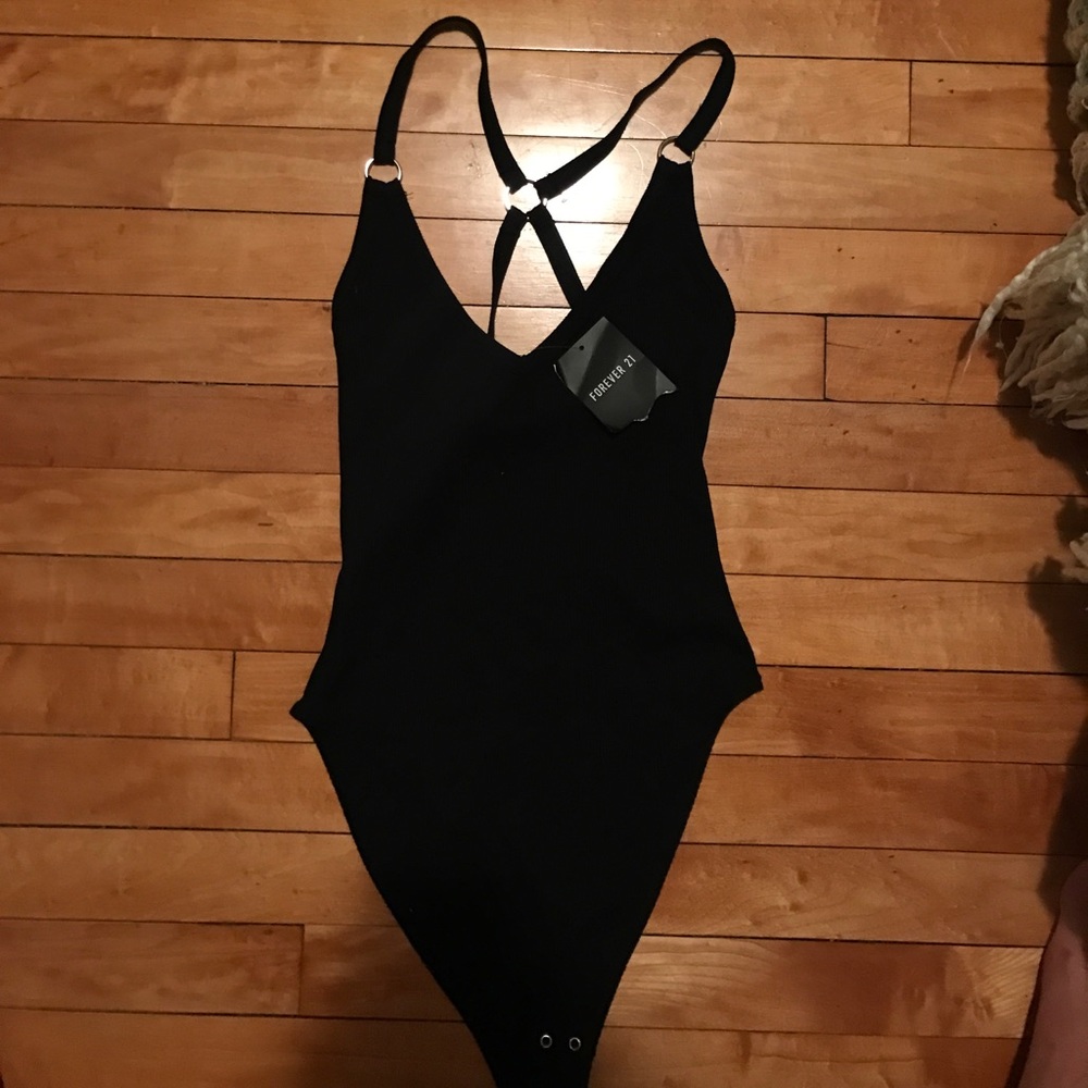 NWT Forever 21 Black Body Suit- SOLD OUT - Picture 4 of 5