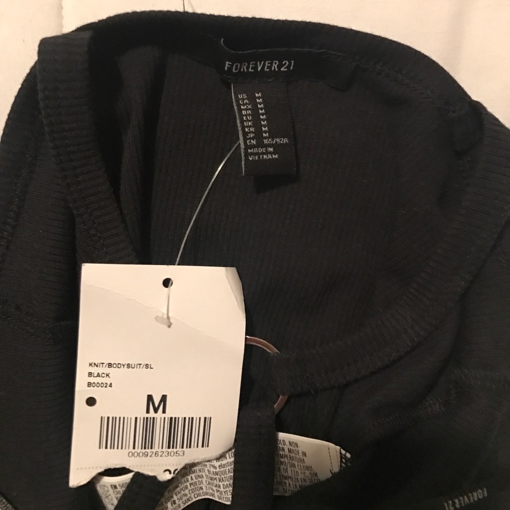 NWT Forever 21 Black Body Suit- SOLD OUT - Picture 5 of 5
