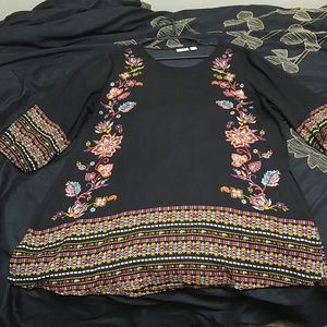 Black tunic blouse 14/16W