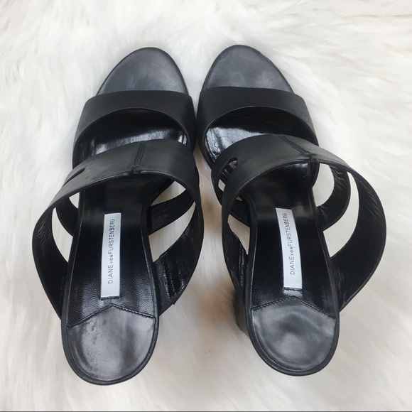 Diane von Furstenberg Cosenza Black Leather Sandal - Picture 5 of 8