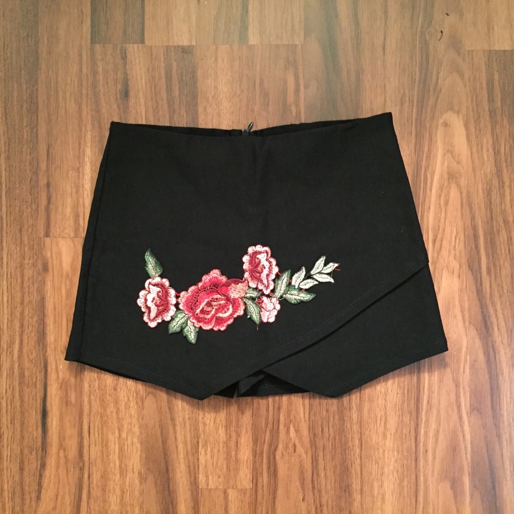 Forever 21 Black Rose Skirt