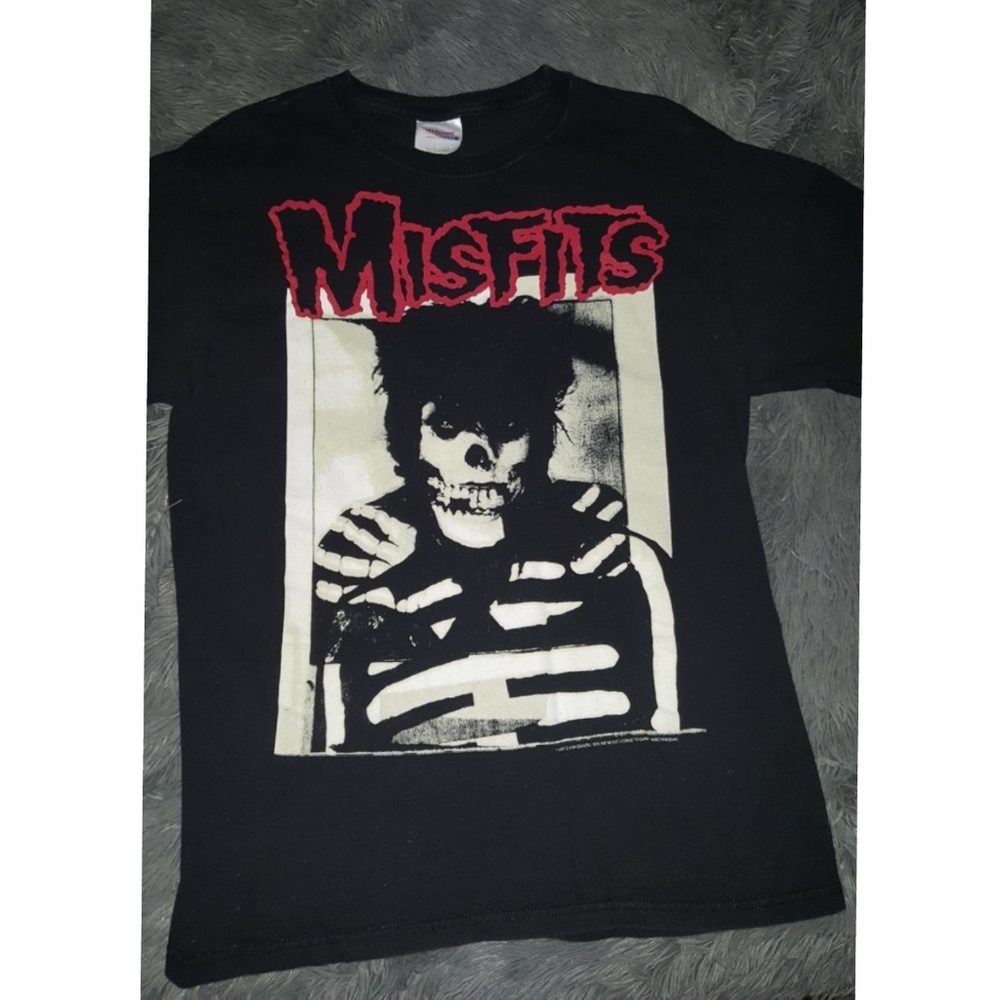 Men's misfits shirt