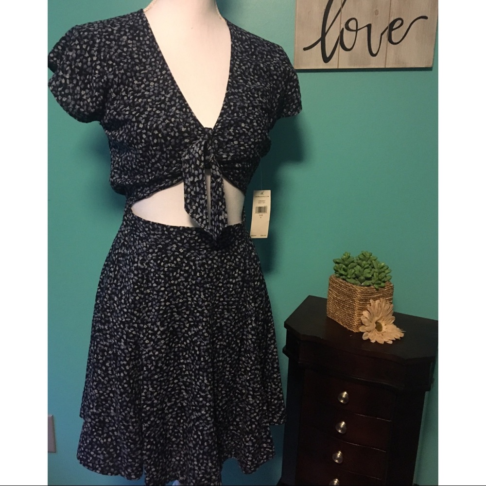 NWT navy blue floral tie front dress