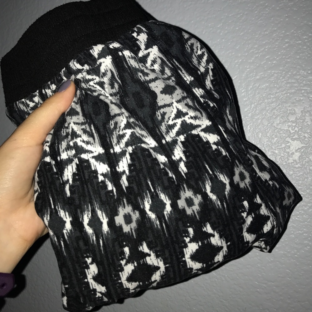 DEREK HEART girls black and white tribal joggers