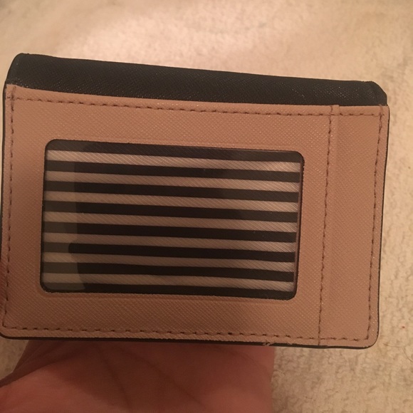 Kate Spade - Picture 4 of 4