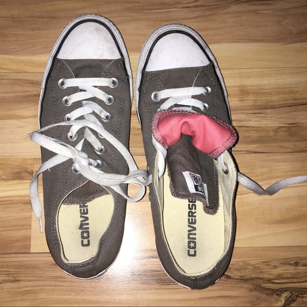 Grey and White Women's Size 8 Converse