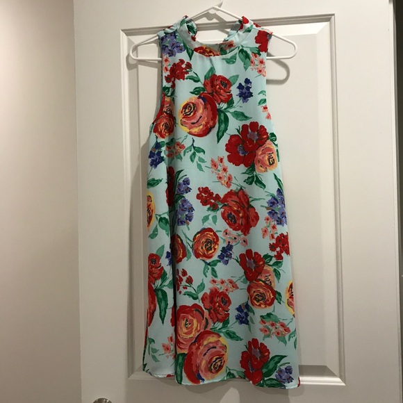Everly Dresses & Skirts - Floral Dress
