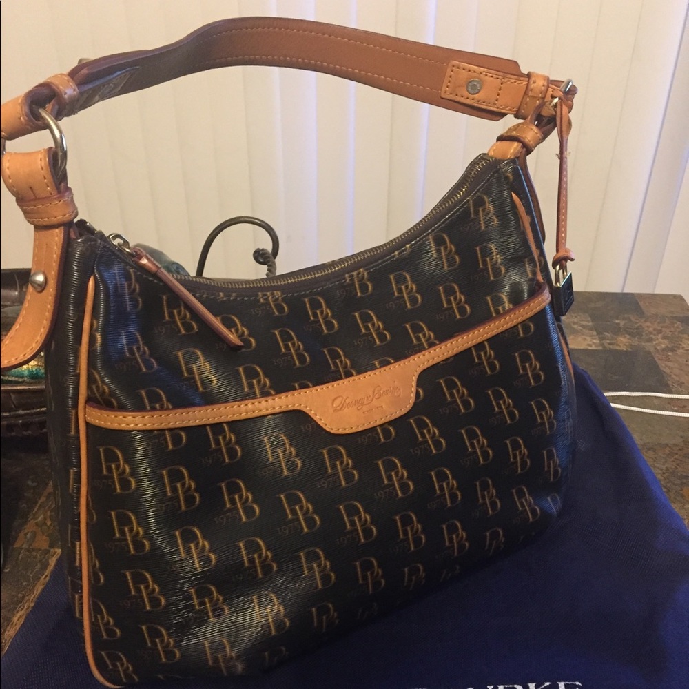 Dooney & Bourke Signature Hobo