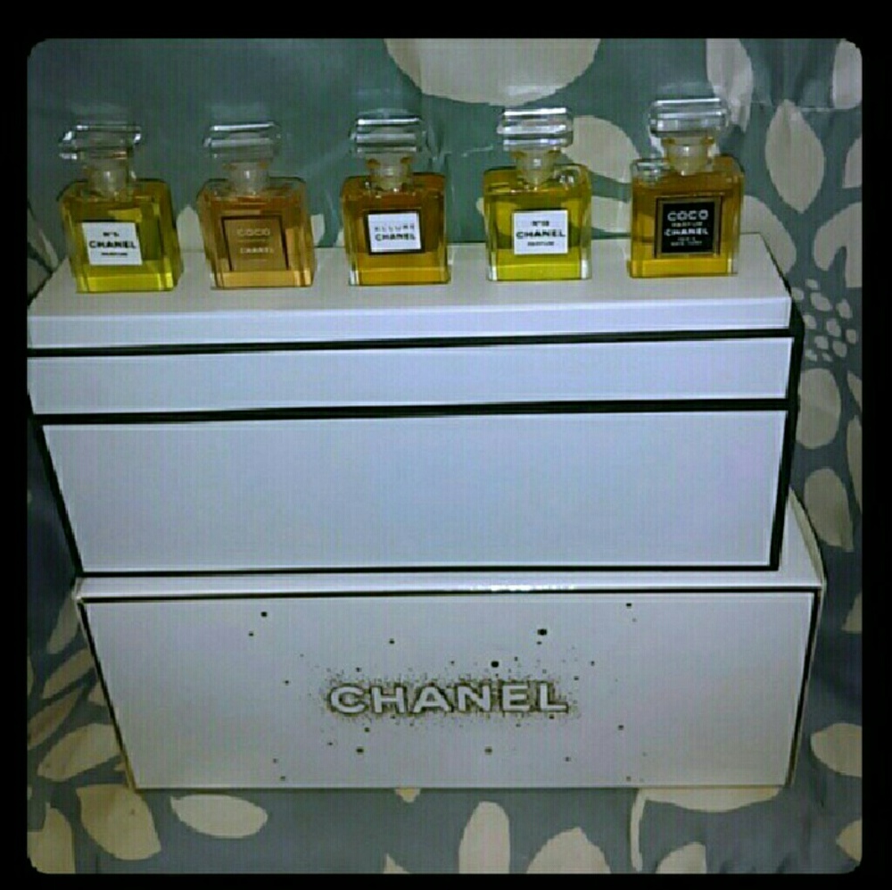 Chanel Fragrance Wardrobe