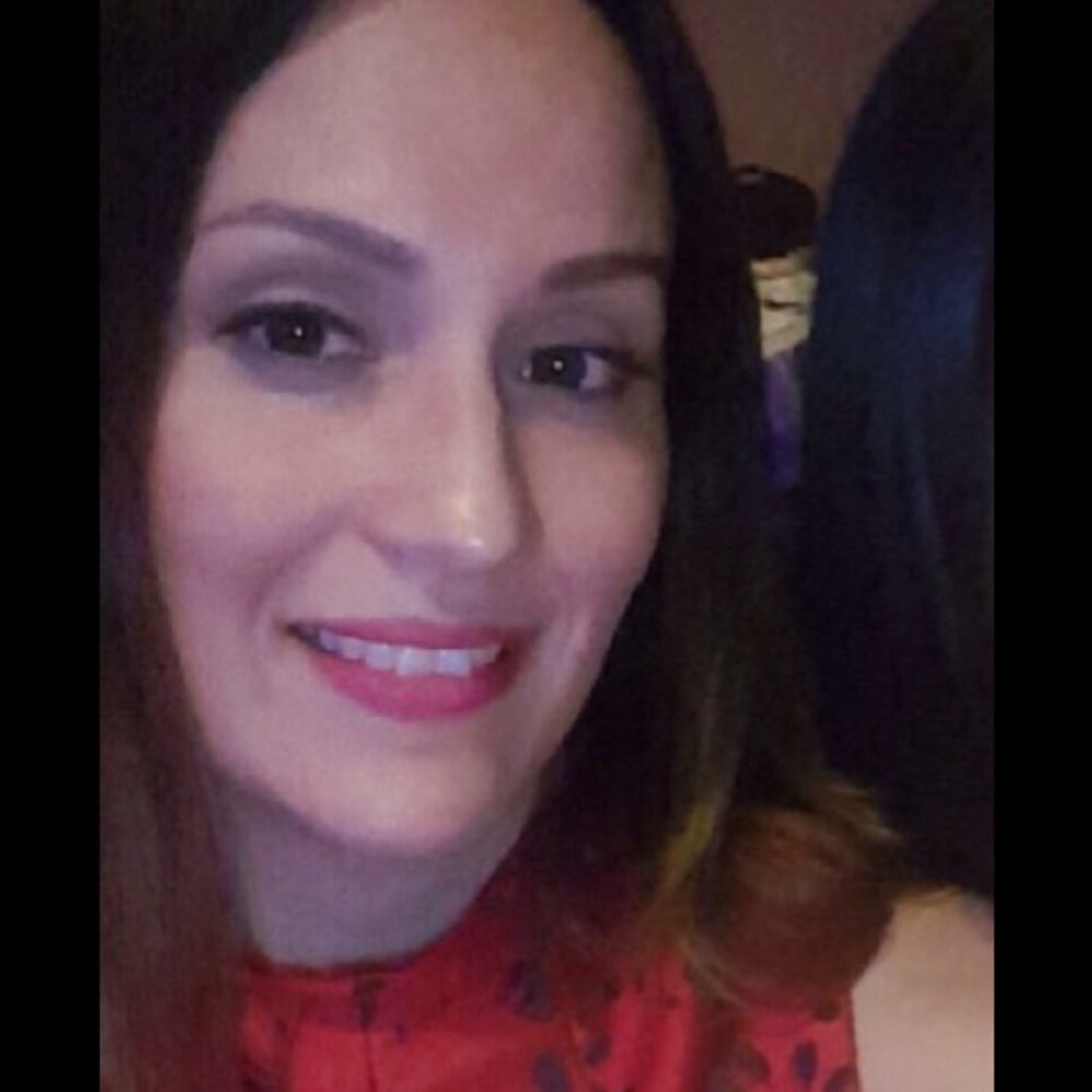 Meet your Posher, Lory