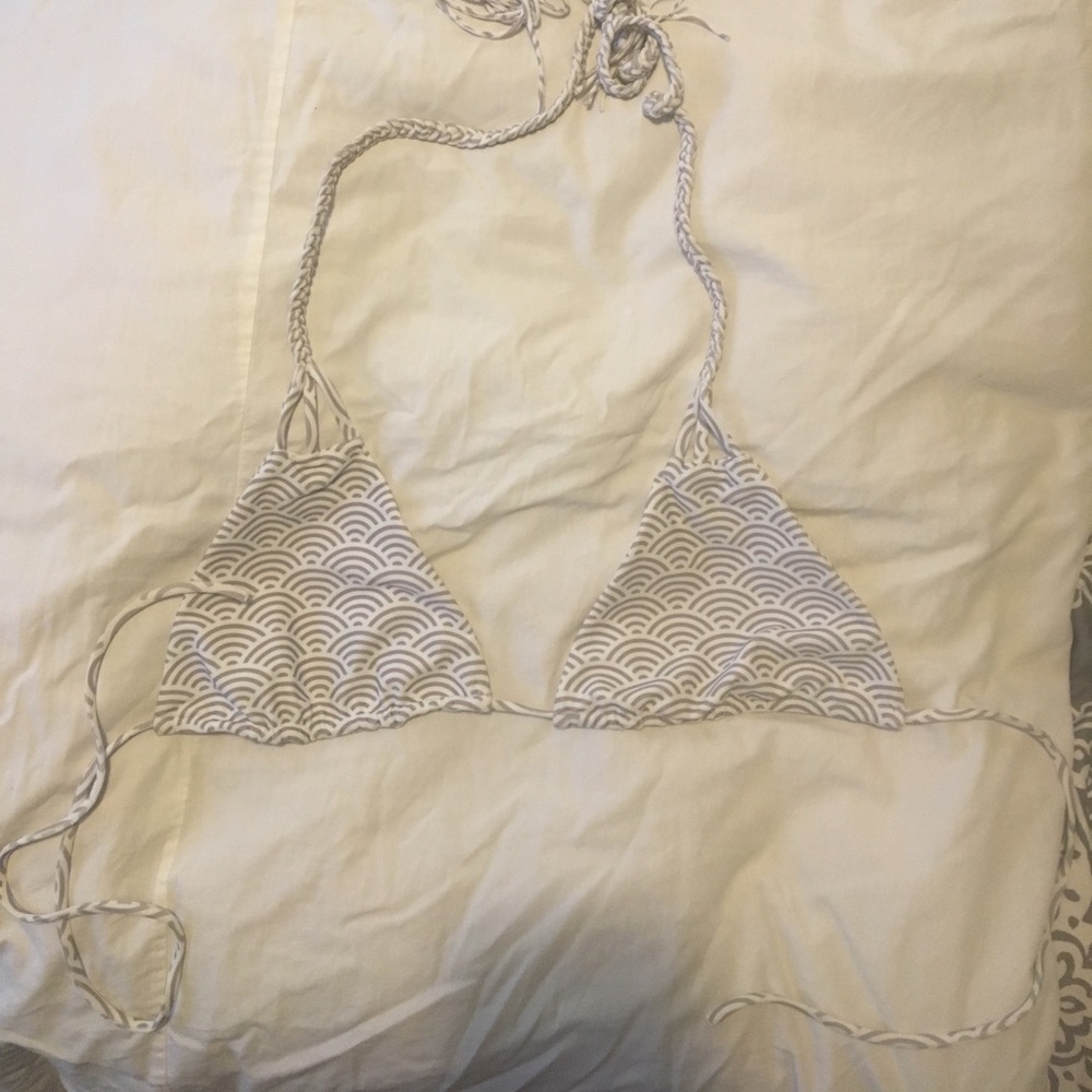 Super cute Tori Praver bikini top!!