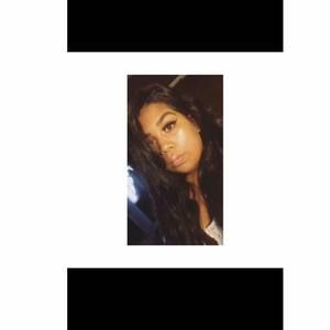 Meet your Posher, Valeria