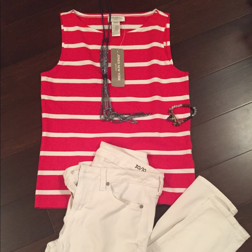 New Jones NY red and white tank size small