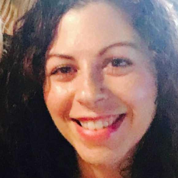 Meet your Posher, Maria - Picture 2 of 5